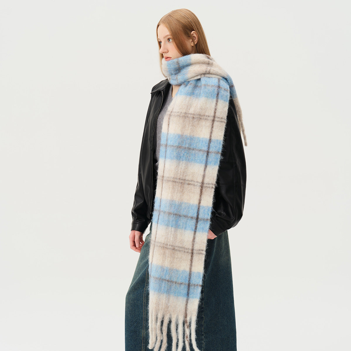 Niche wool blended light beige plaid scarf women's thickened Korean baidai wool scarf ins cross-border