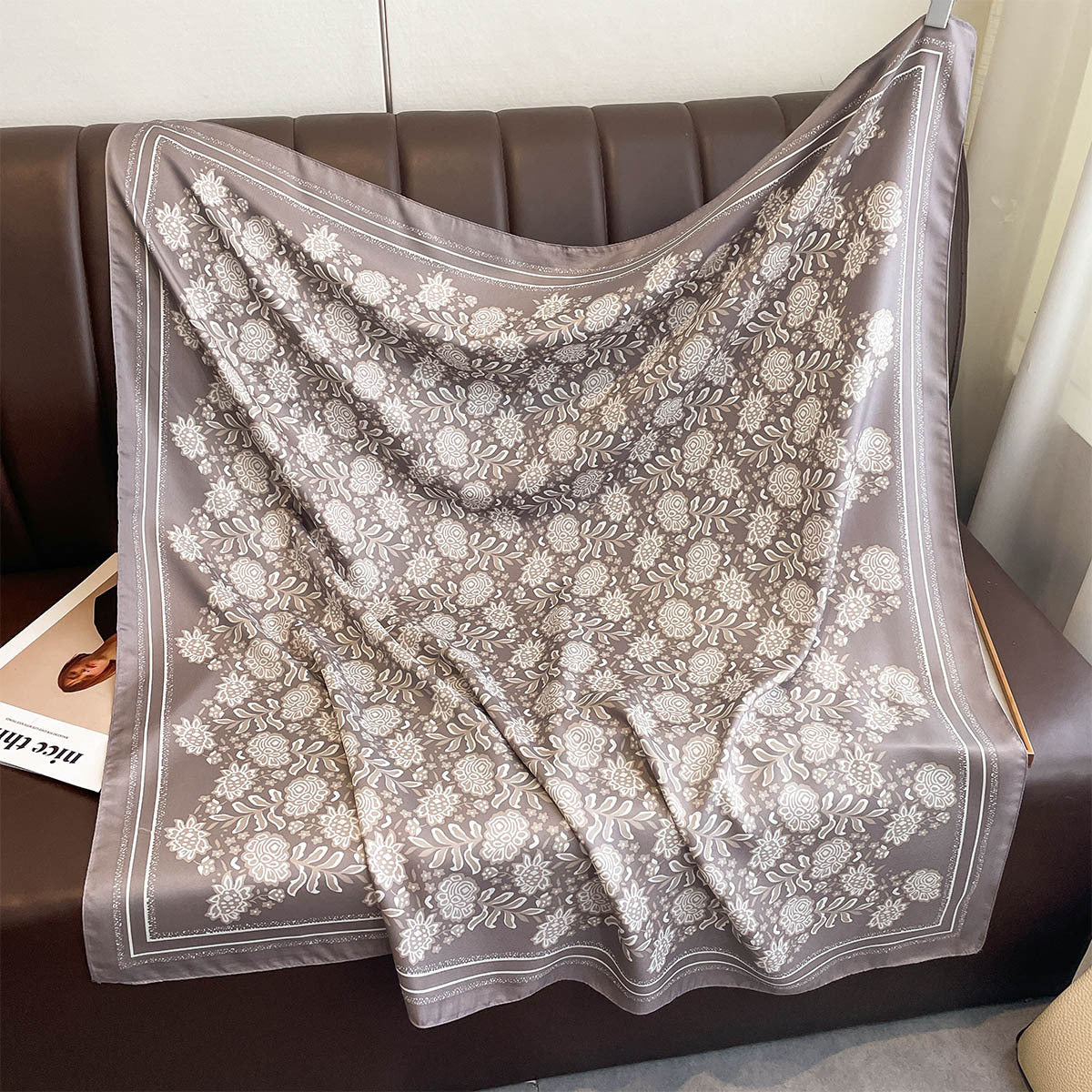 Autumn new American retro 90 printed large square scarf women's versatile atmosphere multi-functional decorative thin shawl