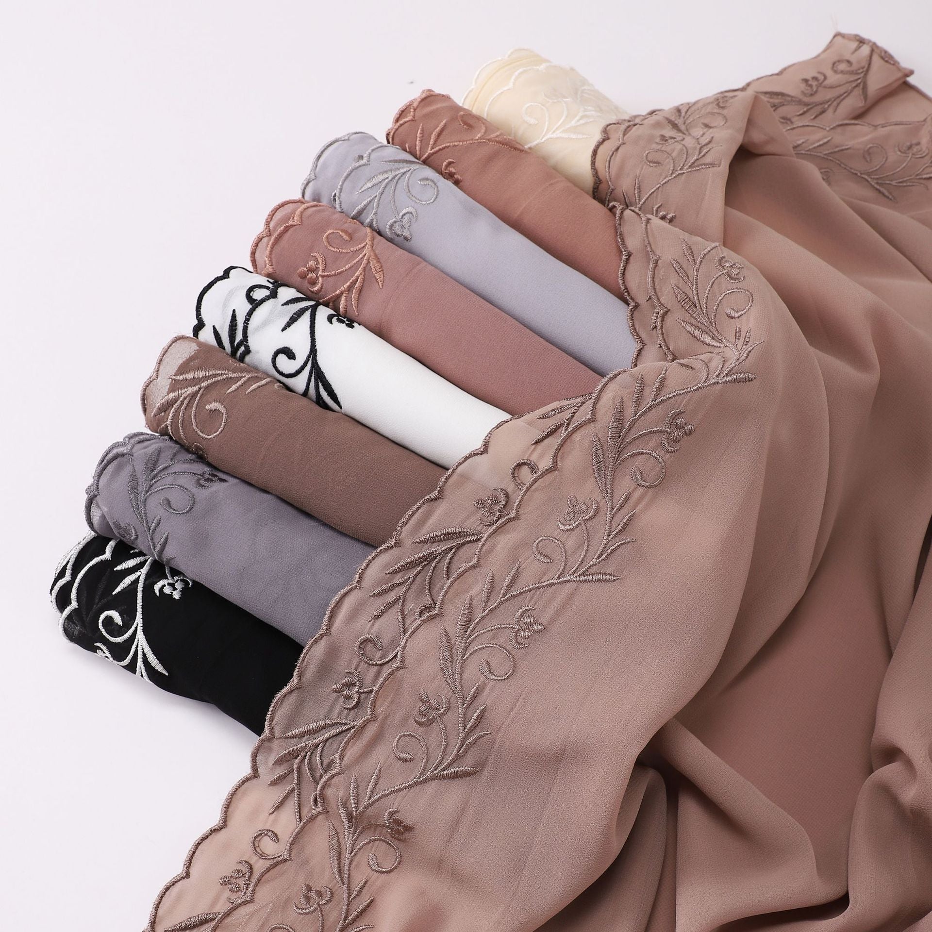 Outside the new pearl chiffon unilateral embroidered long towel Saudi Arabia Dubai Malaysia embroidered headscarf