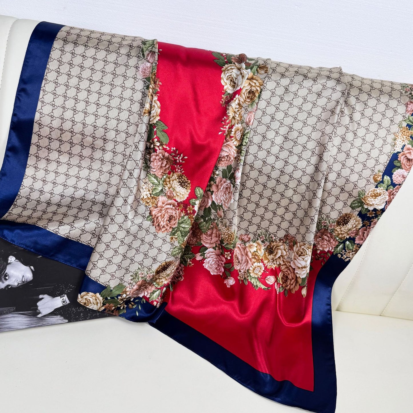 Temperament simple and elegant bow flower print silk scarf 90cm square scarf, Indonesian national bag head scarf scarf scarf