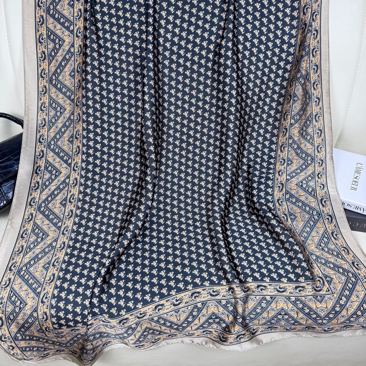 Spring Korean version of ethnic women's head silk scarf, simple and elegant versatile travel and vacation sunscreen shawl scarf