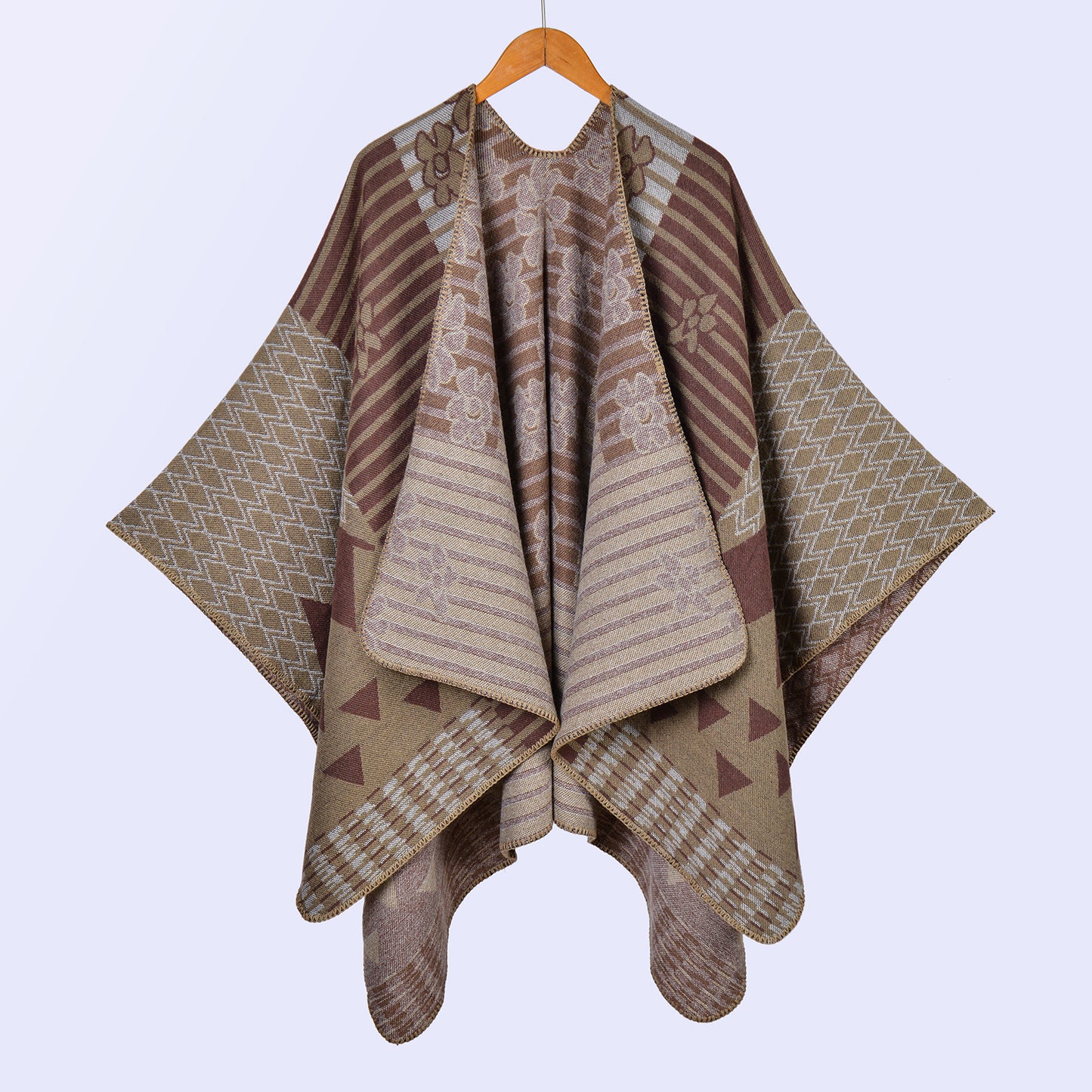 The new women's thermal shawl is simple and fashionable. It is cold-proof and warm when going out in autumn and winter. The outer cape is spot shawl.