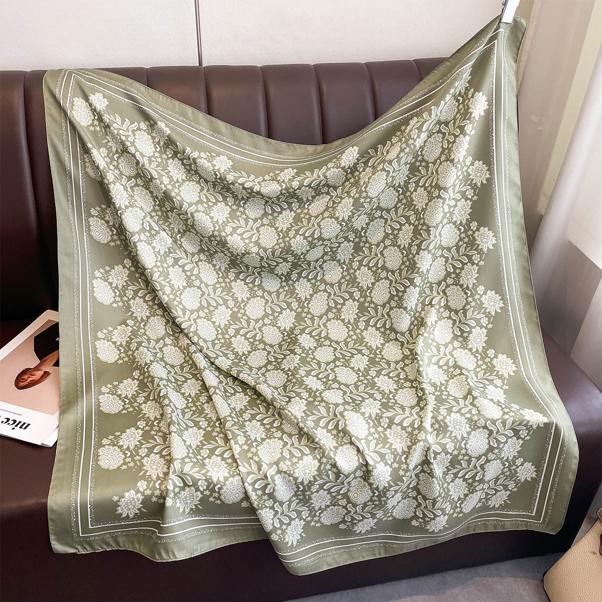 Autumn new American retro 90 printed large square scarf women's versatile atmosphere multi-functional decorative thin shawl