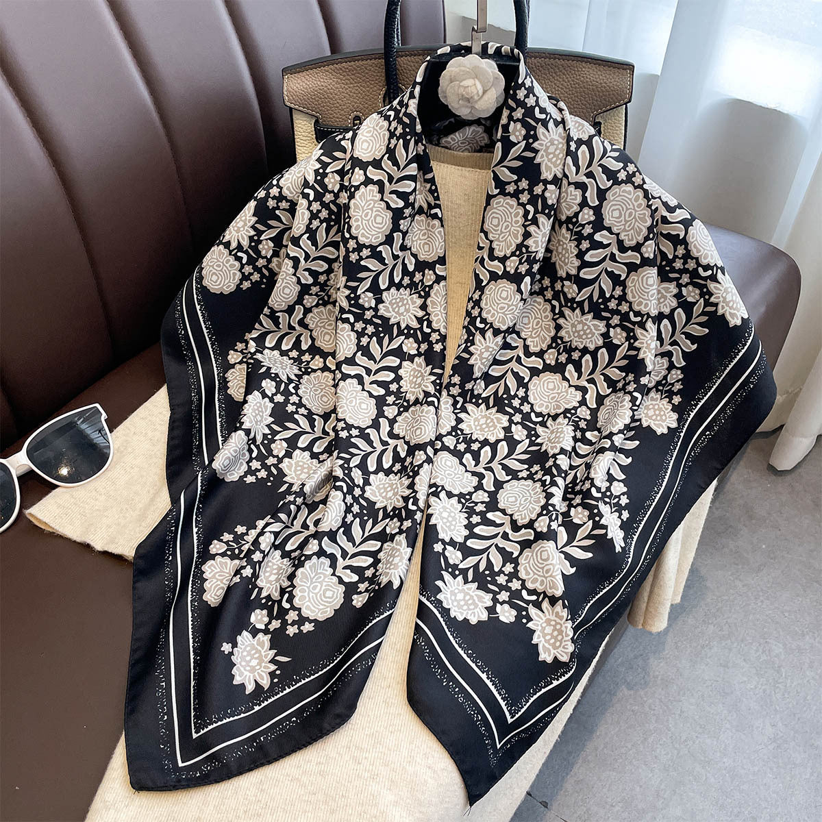 Autumn new American retro 90 printed large square scarf women's versatile atmosphere multi-functional decorative thin shawl