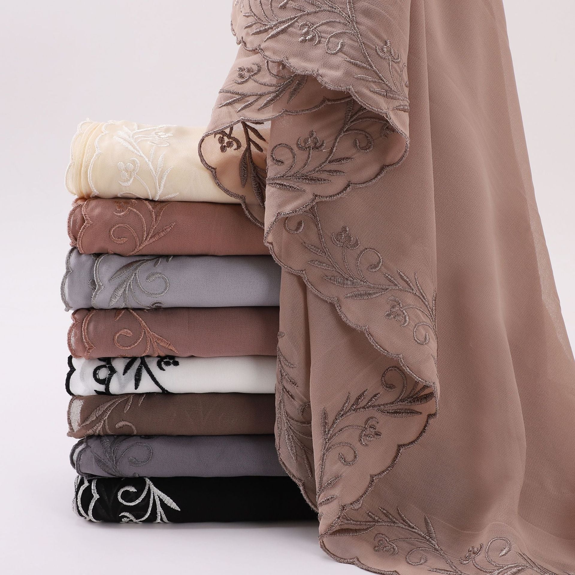 Outside the new pearl chiffon unilateral embroidered long towel Saudi Arabia Dubai Malaysia embroidered headscarf
