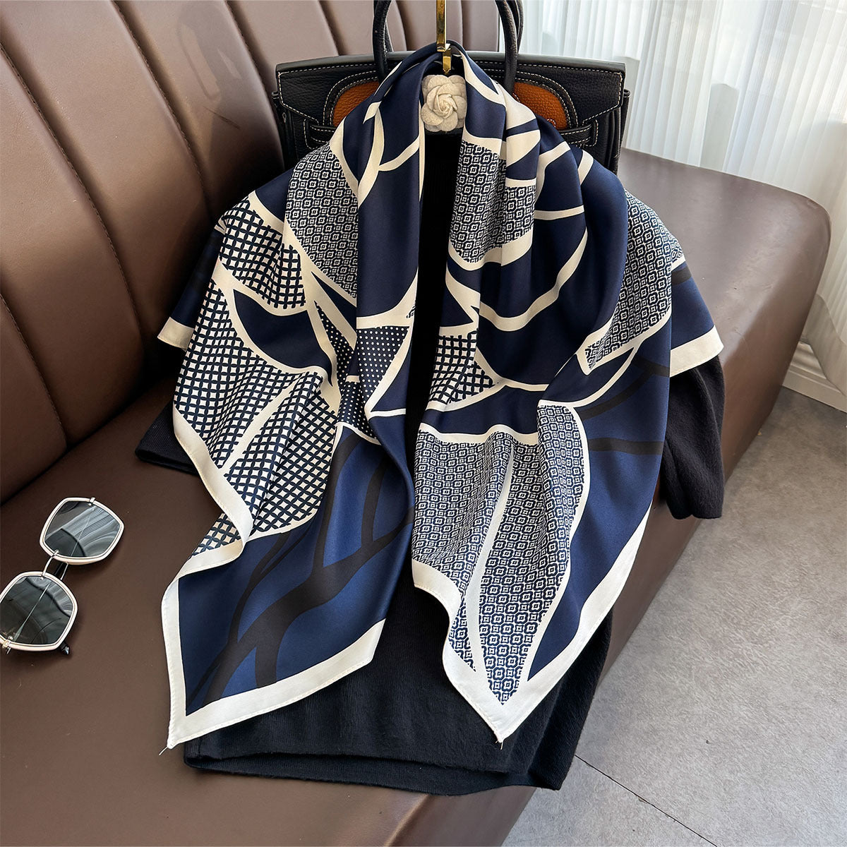 Silk scarf Korean version printed color matching scarf twill silk large square scarf 90x90cm shawl sun protection travel headscarf