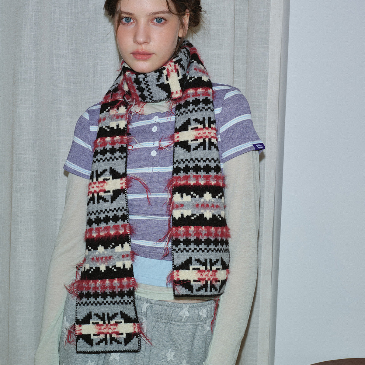 Niche Fair Island knitted scarf women's winter retro contrasting color Christmas matching bai with thickened scarf