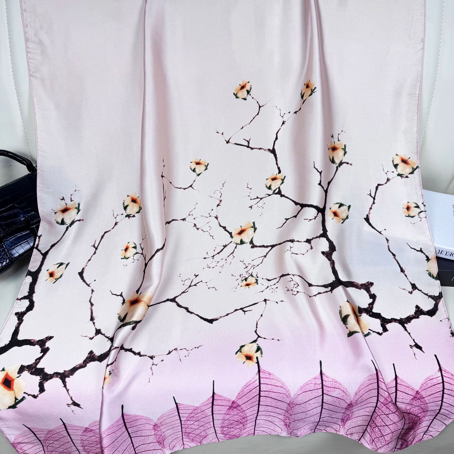 Korean version of simple and versatile plants, flowers, leaves, long silk scarves, elegant temperament, women's decoration, shawl scarf