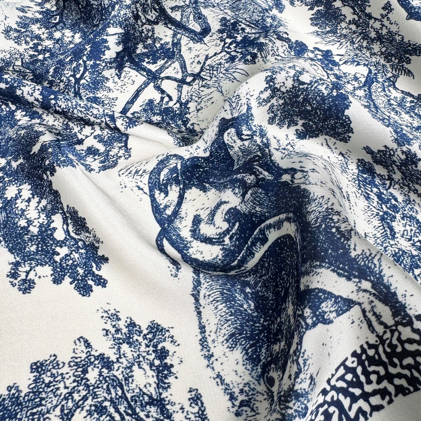 Simple, fashionable and versatile simulated silk outer silk scarf, plant flower ethnic women's head scarf, sun protection shawl