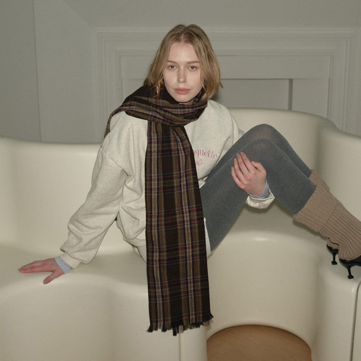 Vintage plaid shawl scarf women's winter matching style atmosphere warm scarf