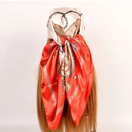 Scarf Shawl – 90 × 90 cm detail