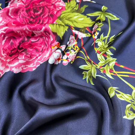 Silk Scarf Shawl – 90 × 180cm detail