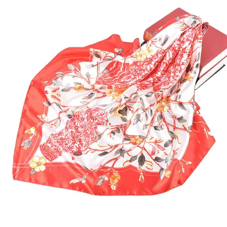 Scarf Shawl – 90 × 90 cm detail