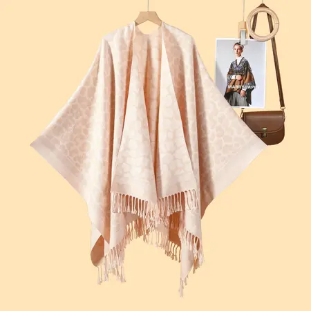 Leopard Print Fringed Printed Poncho – 130 × 150 cm detail