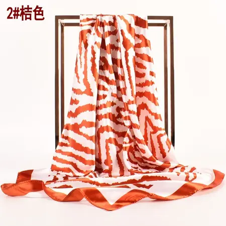 Scarf Shawl – 90 × 90 cm detail