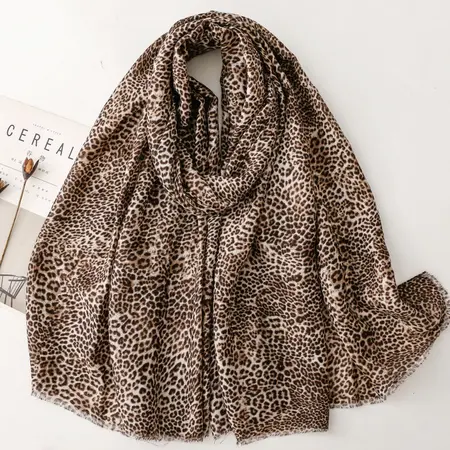 Cotton Leopard Print Printed Scarf Shawl – 180 × 88 cm detail