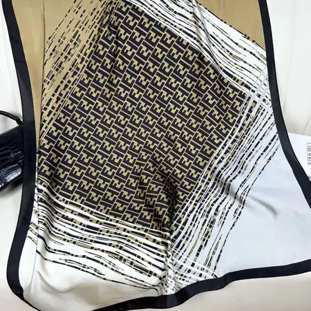 Silk Gradient Scarf Shawl – 90 × 180cm detail