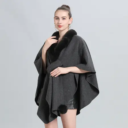 Knit Poncho detail