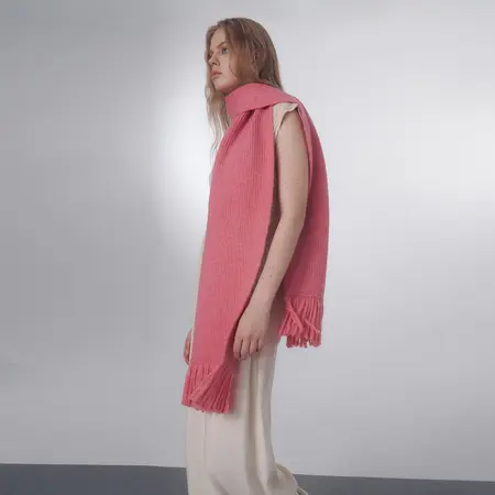 Solid Color Knit Fringed Scarf Shawl – 200 × 24 cm detail