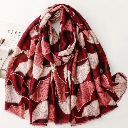 Silk Scarf Shawl – 180 × 88 cm detail