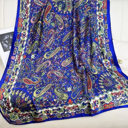 Silk Lightweight Headscarf detail