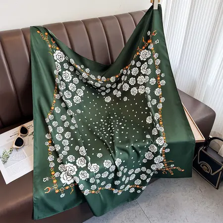 Women's Twill Silk Headscarf – 90 × 90 cm detail