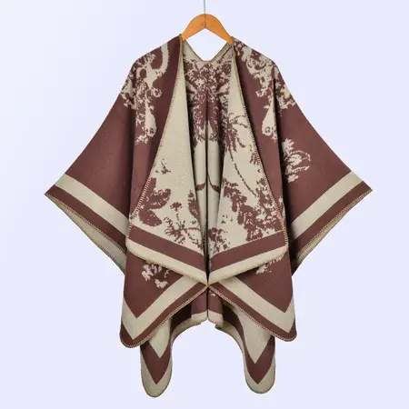Jacquard Knit Vintage Poncho – 130 × 150 cm detail