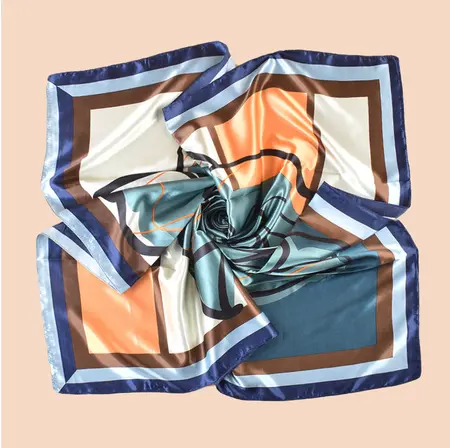 Silk Scarf Shawl – 90 × 90 cm detail