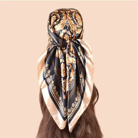 Silk Vintage Scarf Shawl – 90 × 90 cm detail
