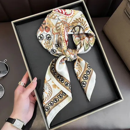 Silk Headscarf – 70 × 70 cm