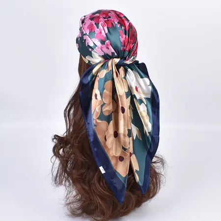Floral Scarf Shawl – 90 × 90 cm