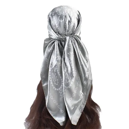 Floral Scarf Shawl – 90 × 90 cm detail