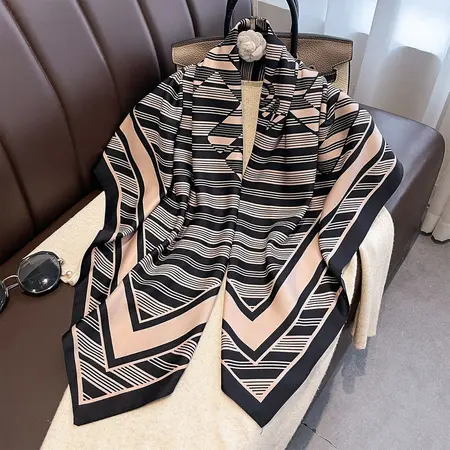 Striped Scarf Shawl – 90 × 90 cm detail