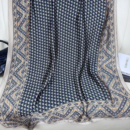 Silk Scarf Shawl – 90 × 180cm detail