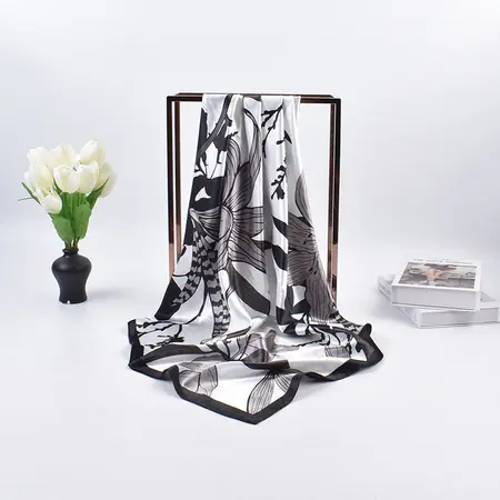 Women's Floral Vintage Scarf Shawl – 90 × 90 cm