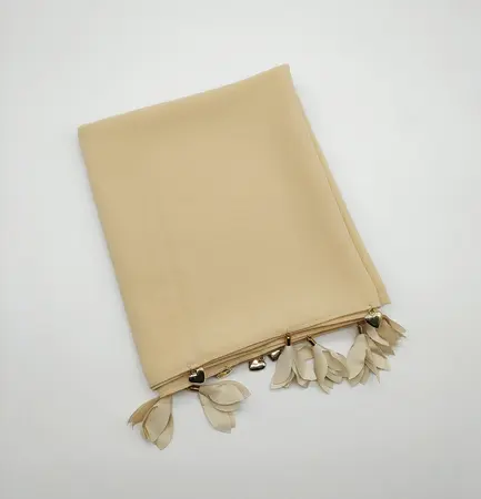 Women's Chiffon Floral Hijab – 70 × 170 cm detail