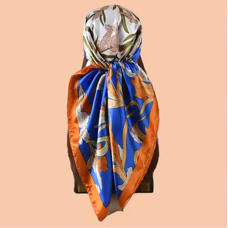 Printed Scarf Shawl – 90 × 90 cm detail