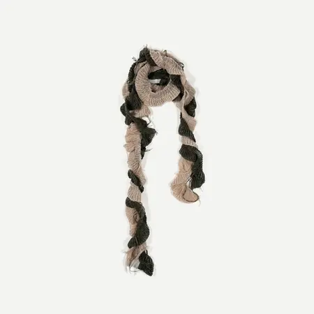 Fringed Scarf Shawl – 180 × 4 cm detail