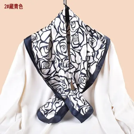 Silk Vintage Scarf Shawl – 90 × 90 cm detail