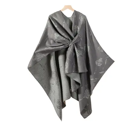 Women's Poncho – 130 × 150 cm detail