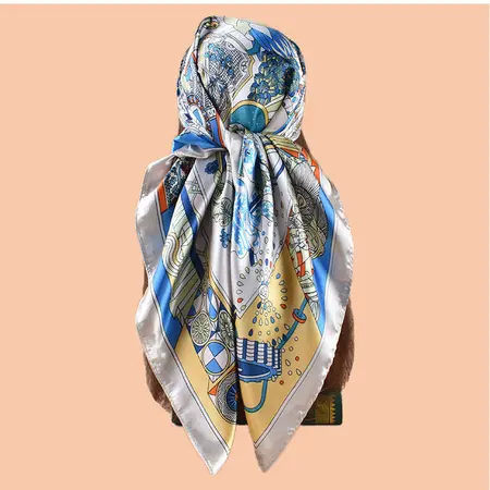 Geometric Printed Vintage Scarf Shawl – 90 × 90 cm detail