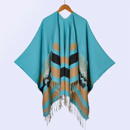 Knit Poncho – 135 × 160 cm