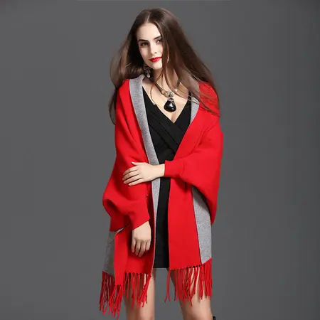 Knit Fringed Reversible Poncho detail