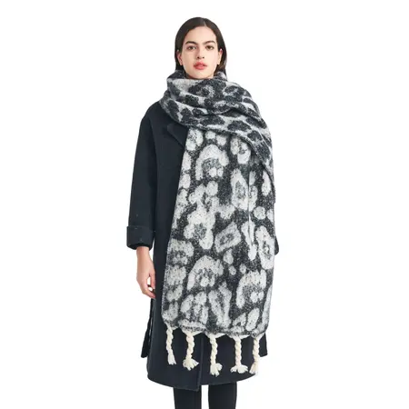 Leopard Print Jacquard Fringed Printed Scarf Shawl – 200 × 43 cm + 15 cm fringe