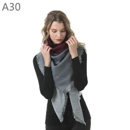 Faux Cashmere Plaid Scarf Shawl – 140 × 140 cm detail