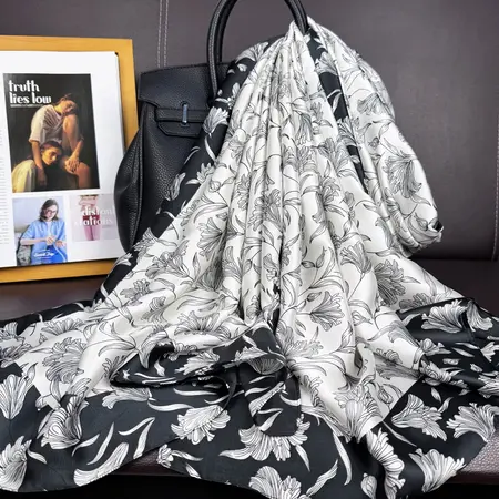 Silk Scarf Shawl – 90 × 180cm detail