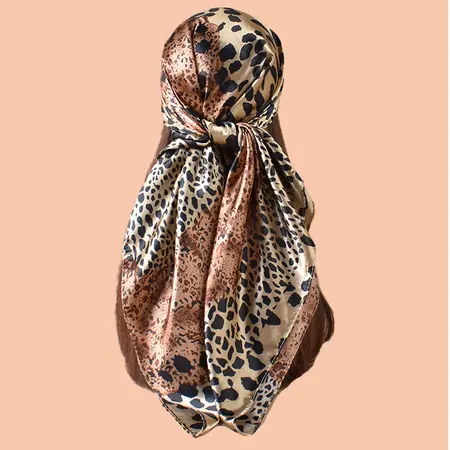 Colorblock Leopard Print Printed Scarf Shawl – 90 × 90 cm detail