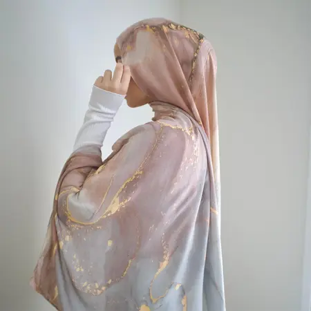 Cotton Hijab – 170 × 70 cm