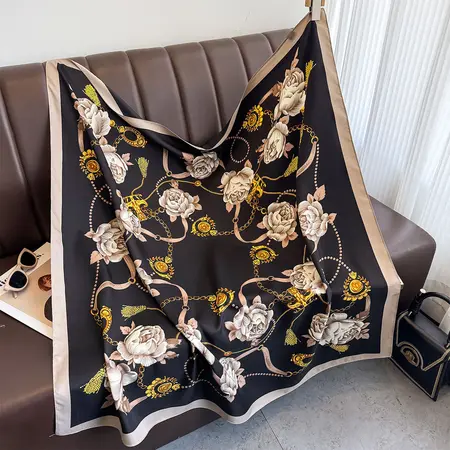 Twill Silk Scarf Shawl – 90 × 90 cm detail