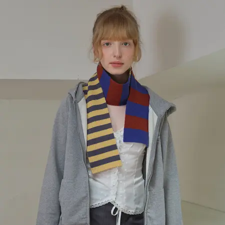 Women's Wool Striped Scarf Shawl – 135 × 10 cm detail